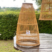 Charger l'image dans la galerie, LÁMPARA GRAN MALAWI DE RATÁN NATURAL