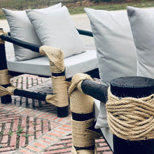 Charger l'image dans la galerie, MAMBA MUEBLES - Muebles de jardín CONJUNTO DE JARDÍN VIÑAMARFIL DE MADERA MACIZA DE PINO Y CUERDA NATURAL SET VIÑAMARFIL COLOR CLAROSCURO