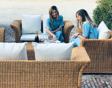 Cargar imagen en el visor de la galería, Sofá doble ratan estilo colonial. Masions du monde