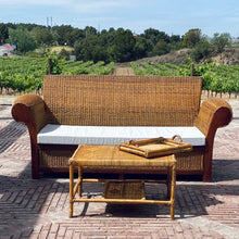 Cargar imagen en el visor de la galería, MAMBA MUEBLES SOFÁ TRIPLE DE EXTERIOR REY ZAZÚ DE RATÁN NATURAL SOFAS SOFÁ TRIPLE REY ZAZÚ DE RATÁN NATURAL