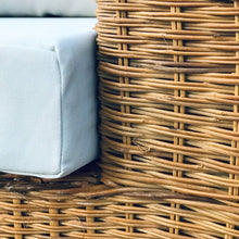 Cargar imagen en el visor de la galería, MAMBA MUEBLES SOFAS SOFÁ MAFUMU TRIPLE DE RATÁN NATURAL PARA EXTERIOR O COMEDOR