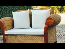 Cargar y reproducir el video en el visor de la galería, SOFÁ DOBLE REY ZAZÚ DE RATÁN NATURAL